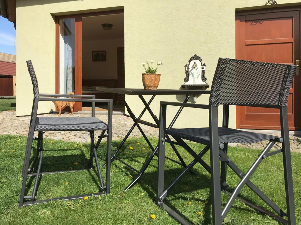Apartman Hosin Apartment Hluboká nad Vltavou Екстериор снимка